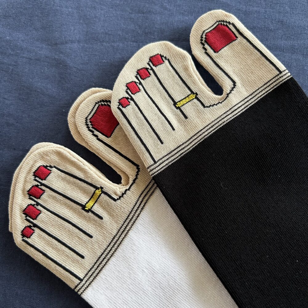 PEDICURE PRINT TABI-SOCKS [monotone] image 5