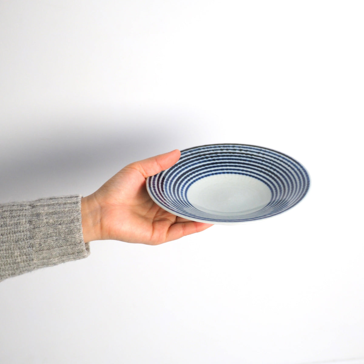 AIKOMA - Medium Plate  (18 cm)
