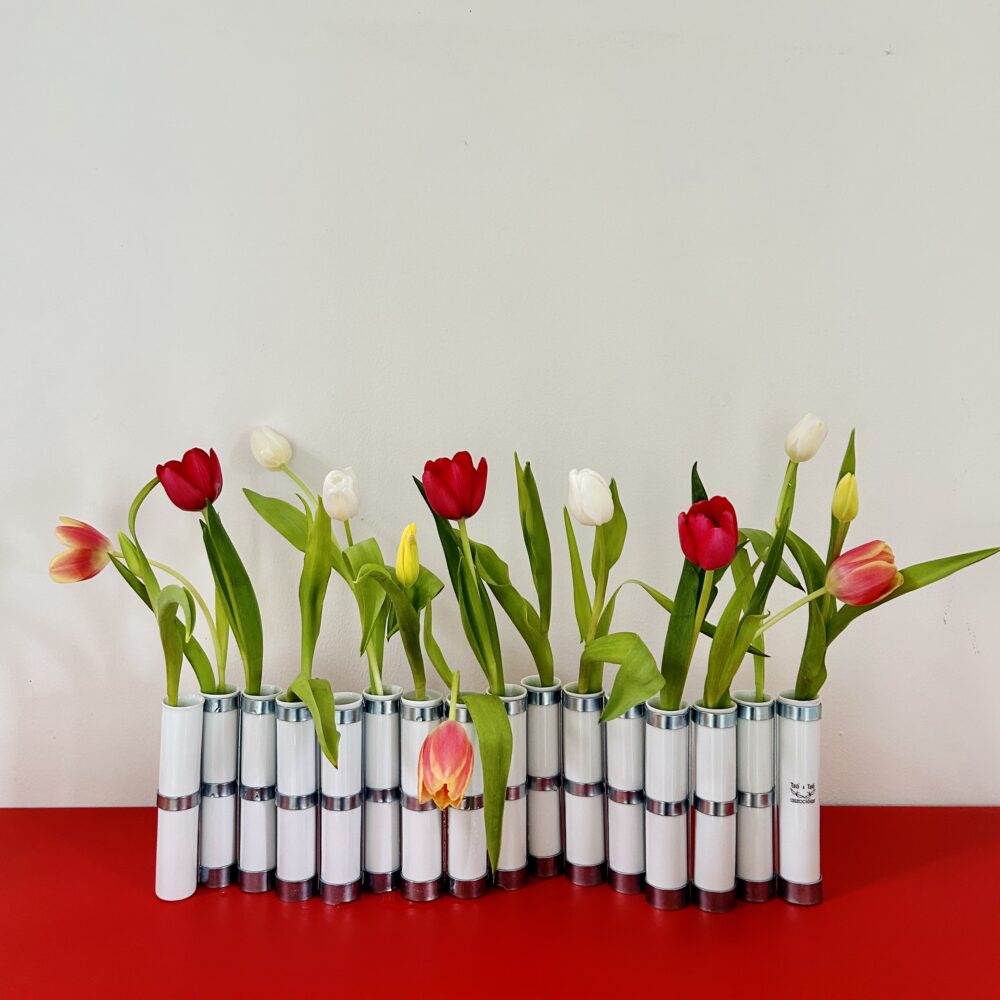 APRIL VASE [porcelain] image 0