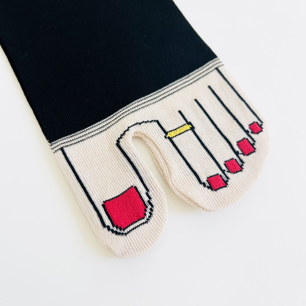 PEDICURE PRINT TABI-SOCKS [monotone] image 1