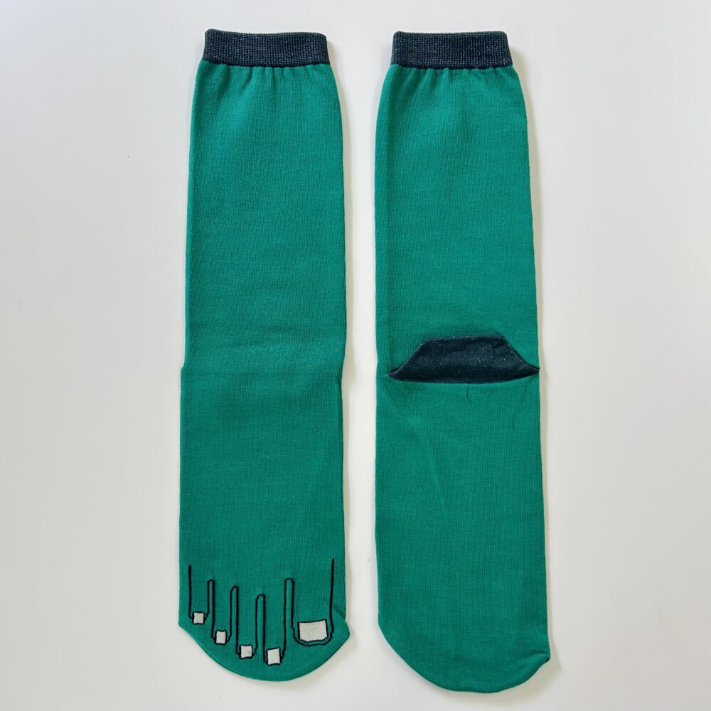 PEDICURE PRINT SOCKS [solid] image 3